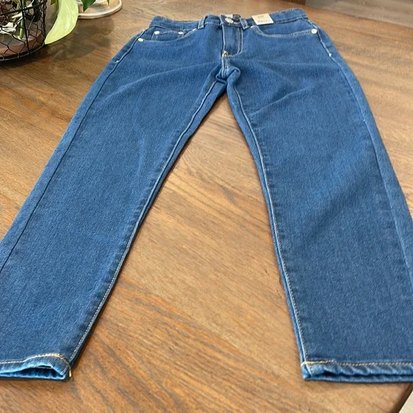 🎉HP🎉Levi’s Silver Tab Mini Mom jeans. Size 8 reg. - Picture 7 of 11